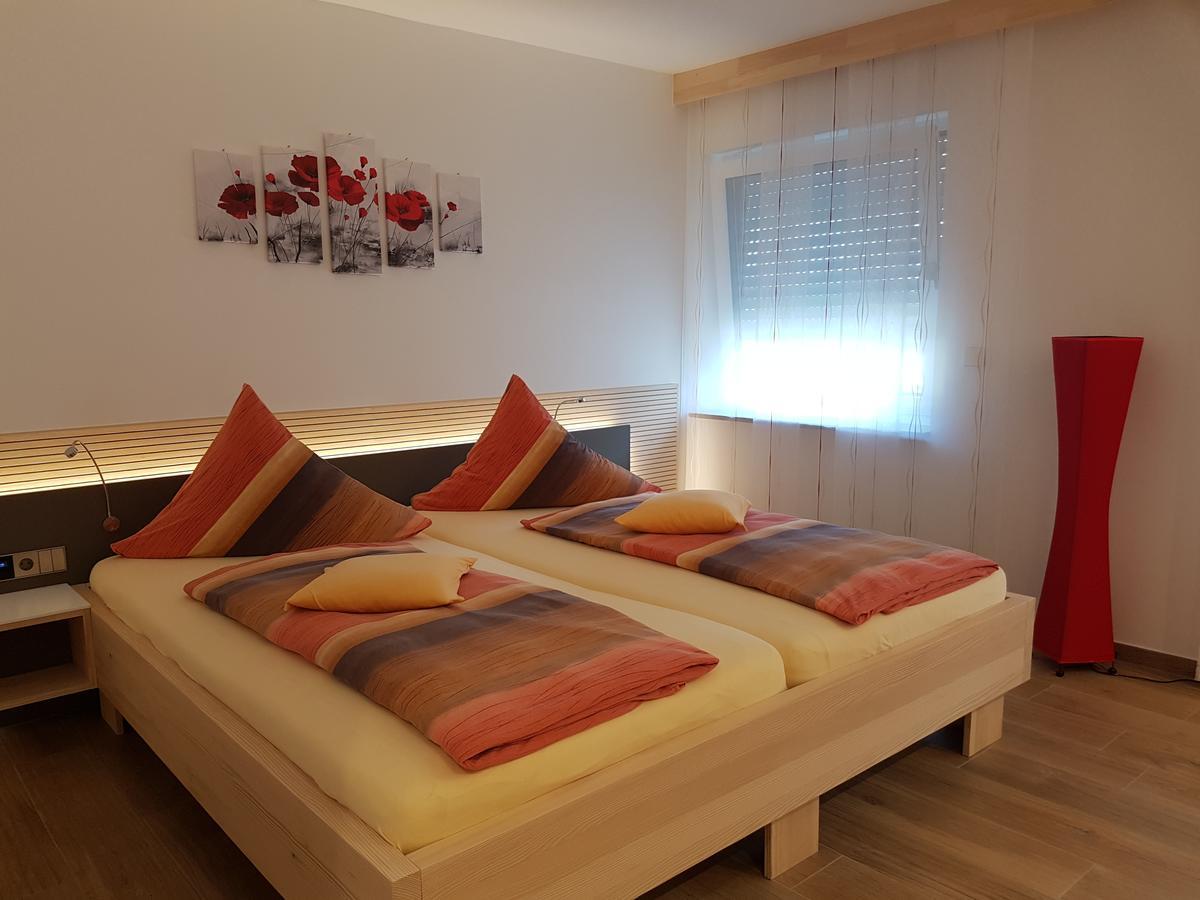 Hotel Garni Jaegerhof Зігмарінген Екстер'єр фото